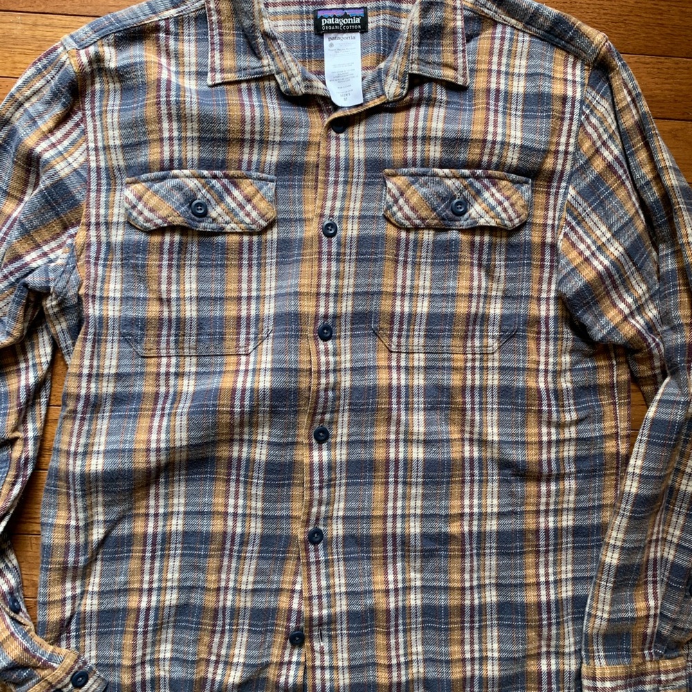 Men’s Patagonia Fjord plaid flannel shirt overshirt Sz Medium